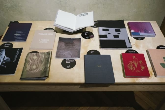 У Львові відкрили виставку фотокнижок, які об'їхали півсвіту