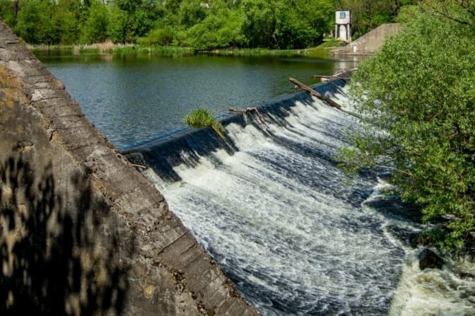 На Львівщині підприємець привласнив греблю: справу розглядають у суді