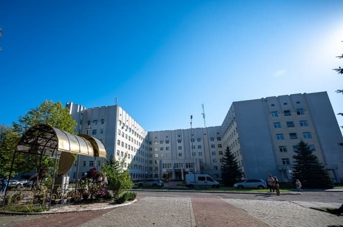 У Львівському онкоцентрі можна безкоштовно пройти огляд у мамолога та гінеколога. Як записатись