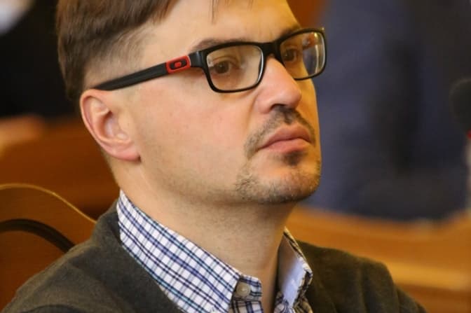 Допомогти та не дати вкрасти. Андрій Дворакевич про медицину і політику у Львові