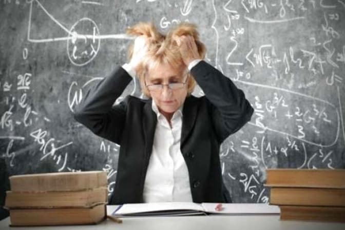 «Так вчитись нереально». На Львівщині бракує техніки для вчителів та учнів в онлайн-форматі