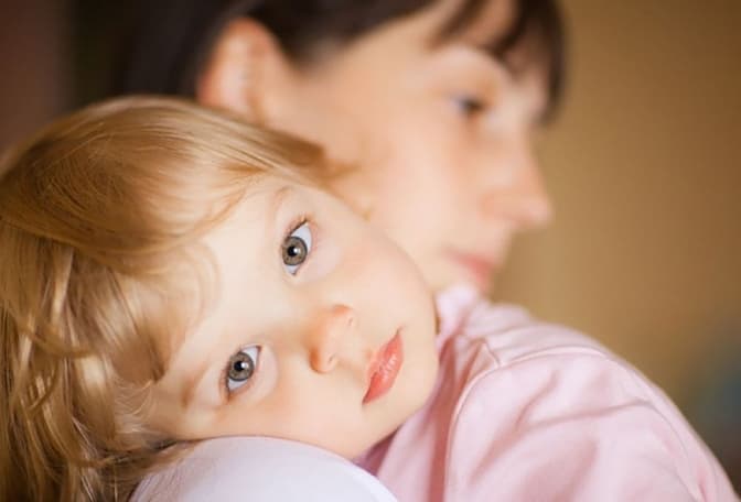 Бригада Центру екстреної меддопомоги врятувала дівчинку, що проковтнула деталь конструктора