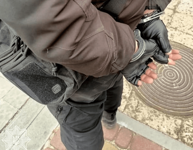 У Львові затримали диверсантів зі зброєю та підробленими документами