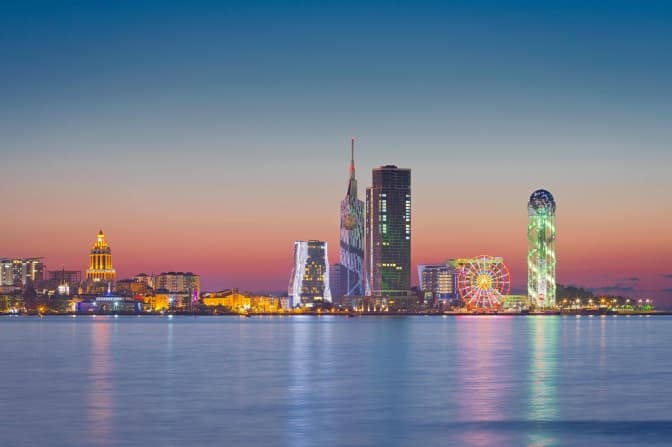 Куди полетіти зі Львова. Батумі – хайтек і вінтаж грузинської рів’єри