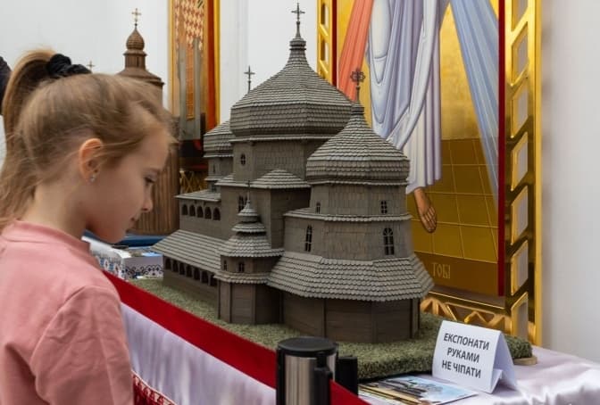 На Львівщині можна побачити мініатюри церков області та України