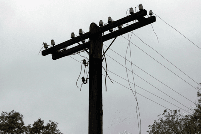 На Львівщині негода знеструмила майже 200 населених пунктів