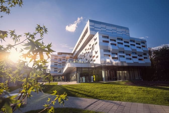 УКУ відкриває можливість фінансової підтримки для абітурієнтів у Львові