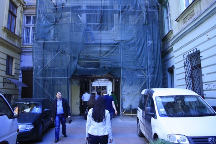 У Львові завершують реставрацію дерев’яного еркеру у Кривій Липі