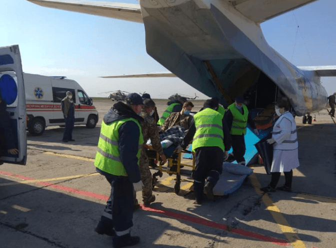 Із Дніпра до Львова прилетів борт із воїнами