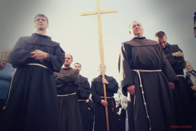 Понад 600 монахів і монахинь приїдуть цього тижня до Львова