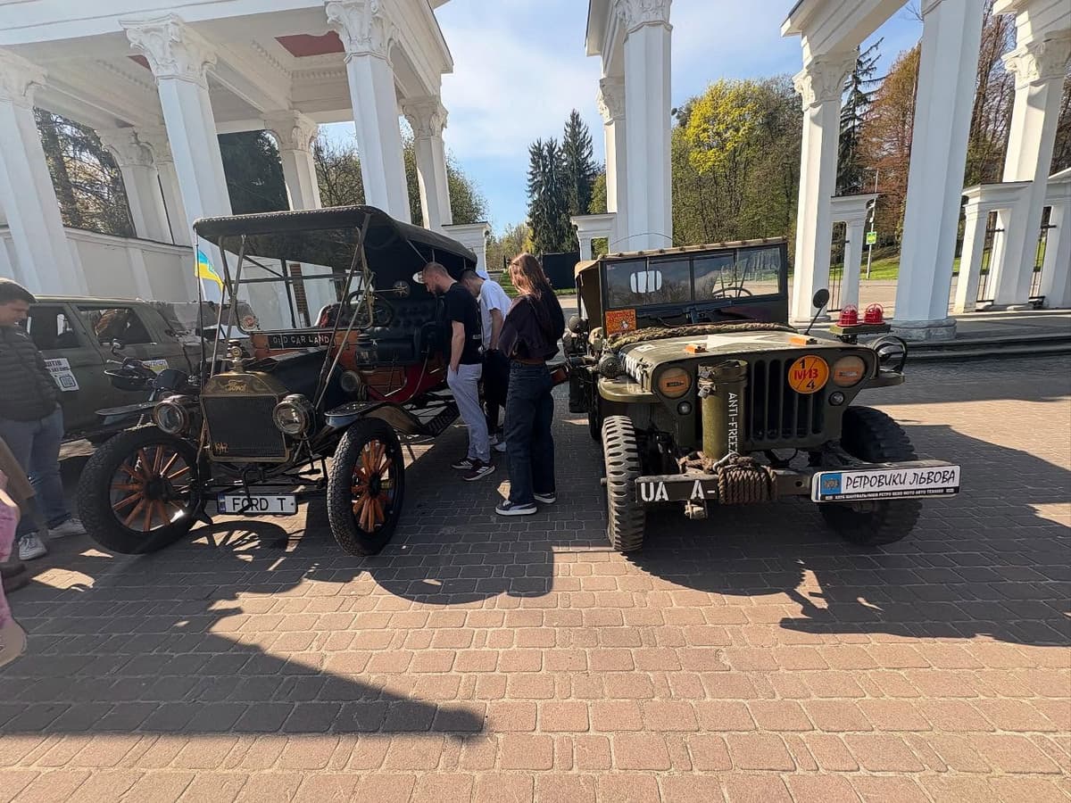 У Львові стартував ретросезон-2026: колона ретротехніки, пам’ять про однодумців і нові виклики для ретроруху