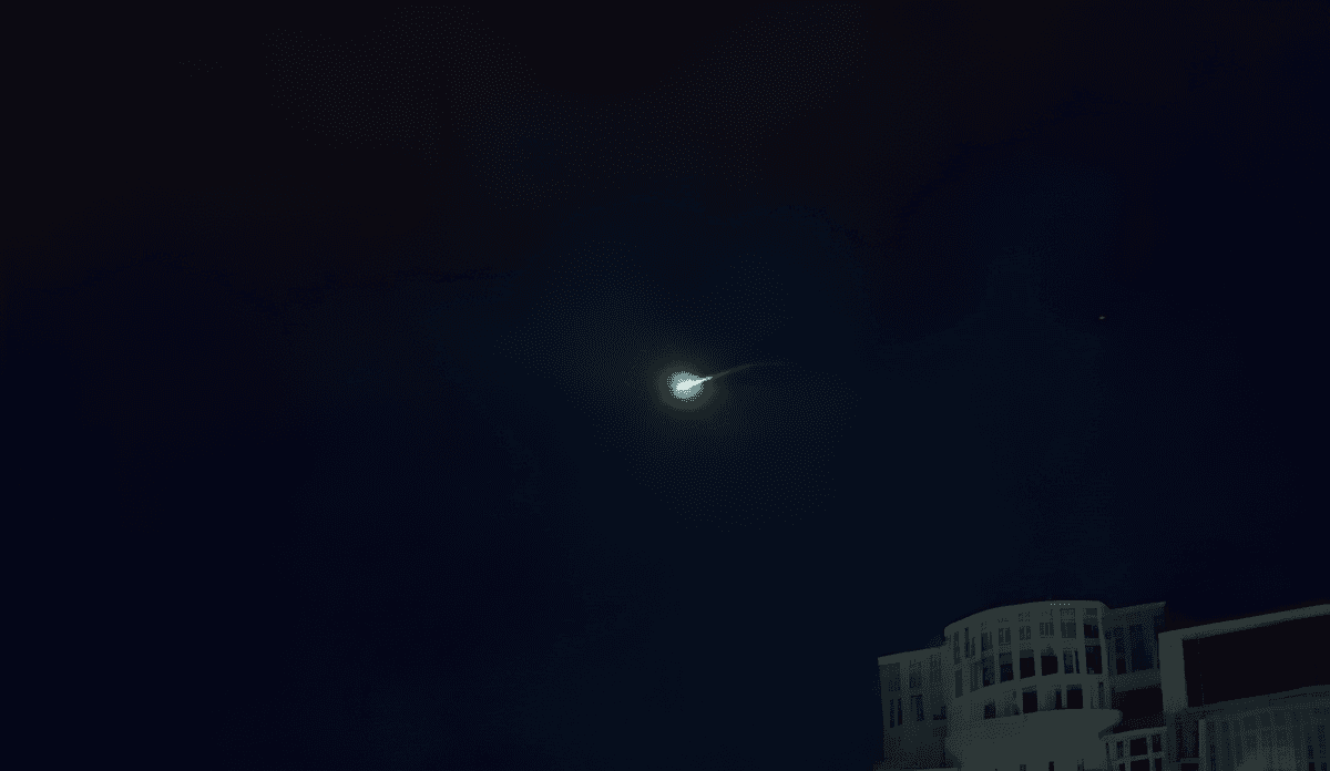 Комета у небі над Києвом: AST SpaceMobile підтвердила невдалий запуск супутника BlueBird 7