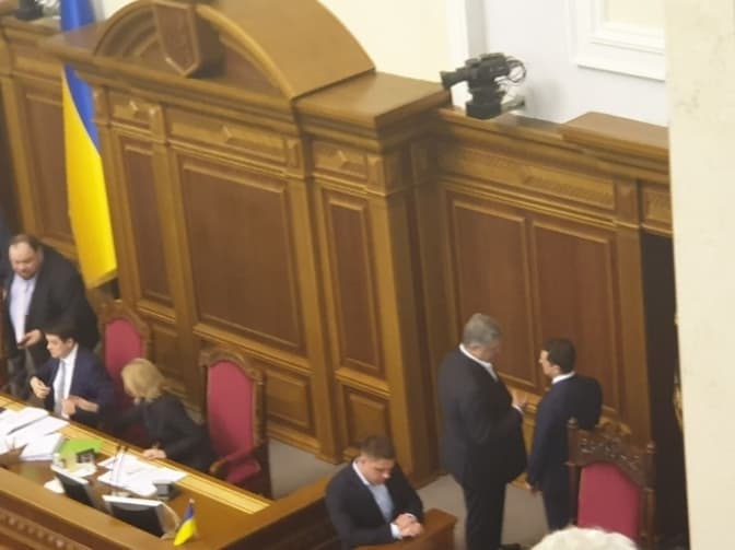 Знищені вітражі у Львові і у Зеленського здають нерви. Головне за ніч і минулу добу