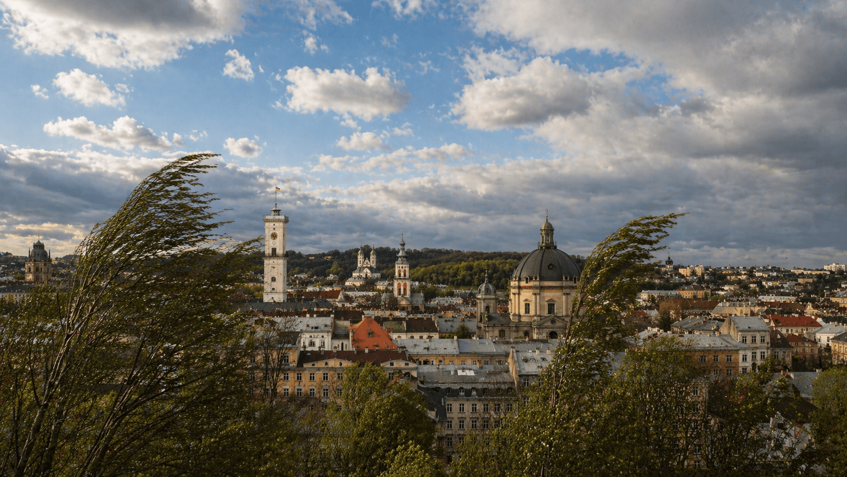 Завтра у Львові збережеться вітряна погода
