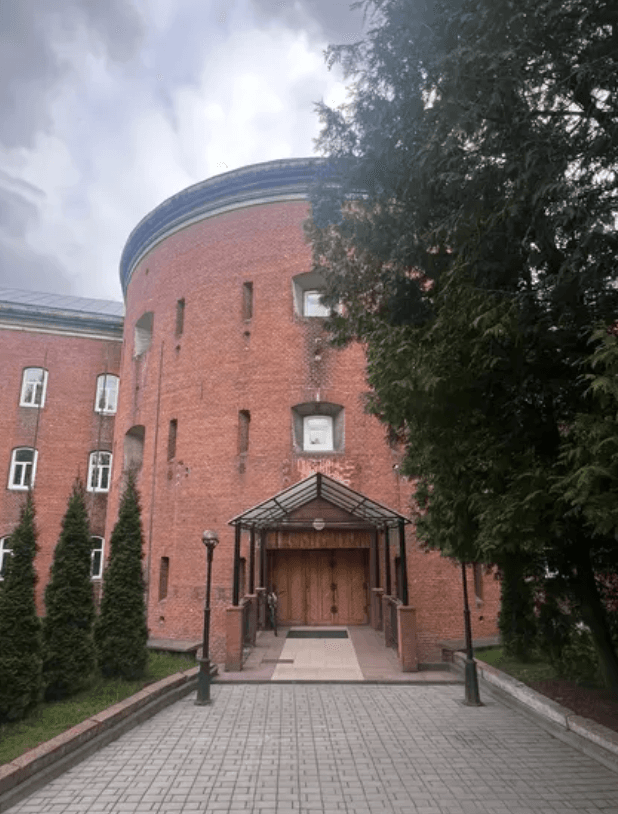 Будівля на Грабовського, яку виставили на продаж / Фото з сайту "Прозорро"