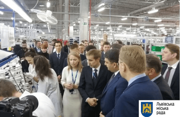 На Львівщині відкрили другу чергу «Фуджікури», де працюватиме три тисячі людей