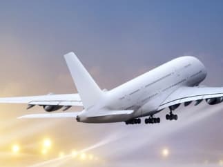 Українці обирають економний відпочинок і летять до Львова