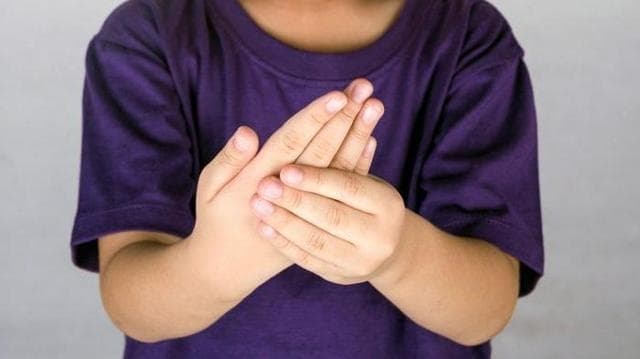 Лікарня Львова отримала дороговартісний препарат для лікування різних форм артриту