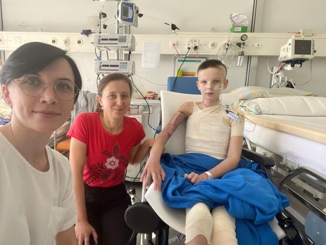 Лікарі зі Львова та Цюриха врятували дівчинку з глибокими опіками шкіри