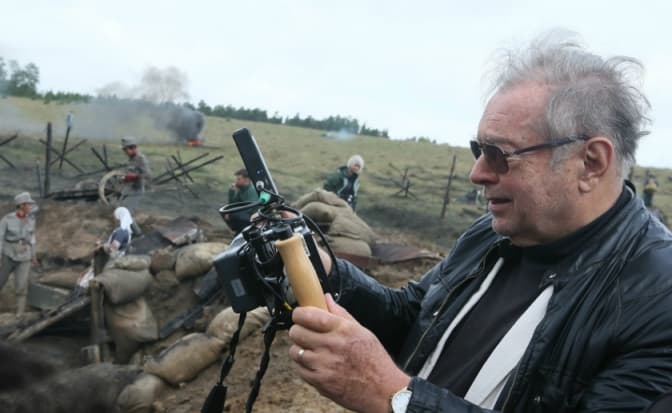 Біля Львова Кшиштоф Зануссі знімає кіно. Фото