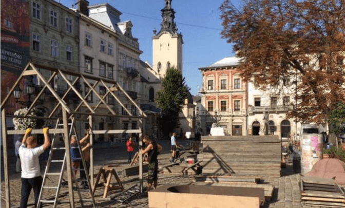 У центрі Львова зніматимуть кіно. Як курсуватиме транспорт