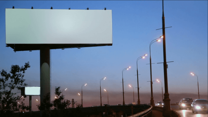 Рекламні щити зникнуть з українських доріг