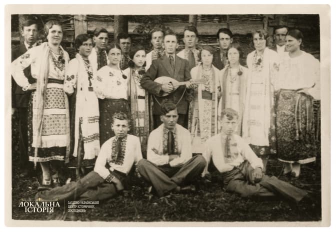 Незнана Львівщина: містечко, де ткали килими для Європи та США. Фото