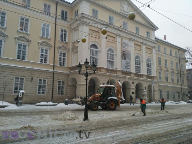 Де у Львові працює снігоприбиральна техніка. Онлайн-мапа