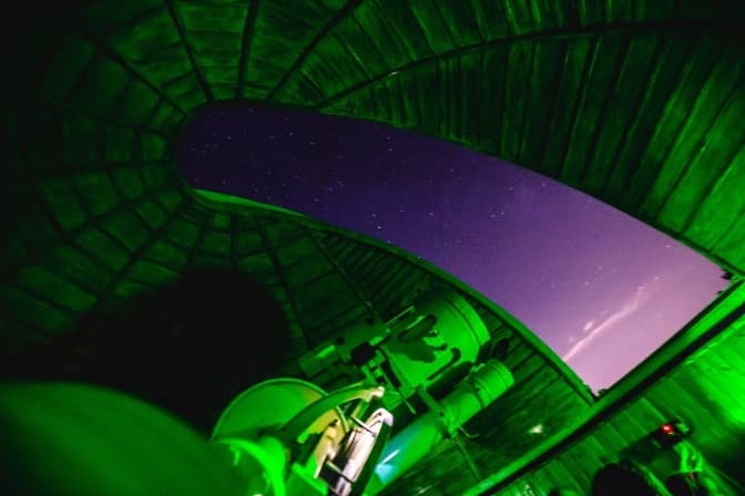 Право на небо: як під Львовом працює обсерваторія. Фоторепортаж