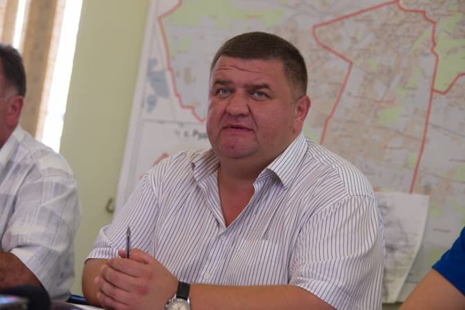 Підозрюваний у хабарництві чиновник міськради став директором будівельної компанії