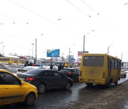 Ситуація на дорогах Львова: затор на Городоцькій