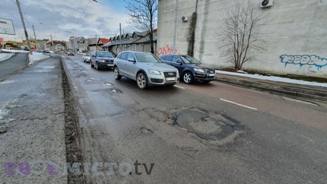 За сприятливої погоди ями на вулицях Львова обіцяють ліквідувати протягом трьох тижнів