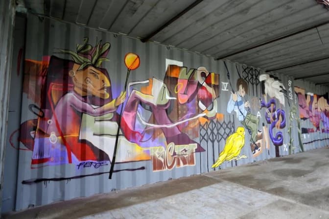 У Львові малюватимуть графіті на контейнерах