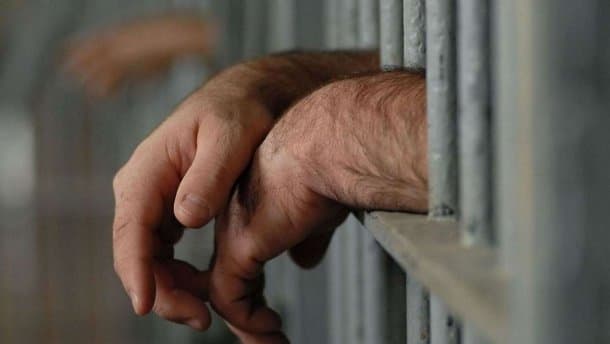 Мінрегіонбуд пропонує прибрати із судових зал металеві ґрати для підсудних