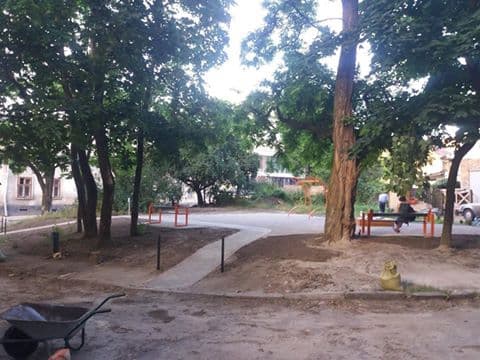 фото: зі сторінки події «Відкриття скверу на Донецькій» у мережі Facebook