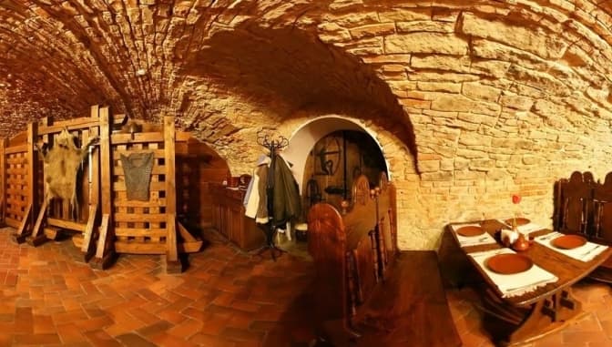 Ресторан «Гридниця» остаточно переїжджає з Олеського замку