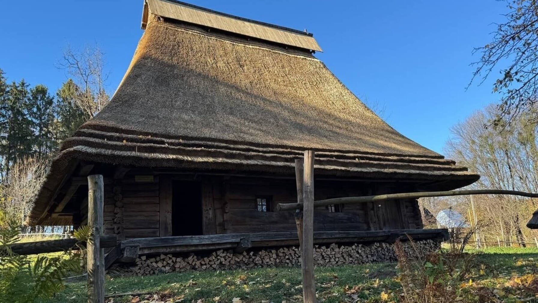 Відреставрована бойківська хата в Шевченківському гаю / Фото: ЛМР