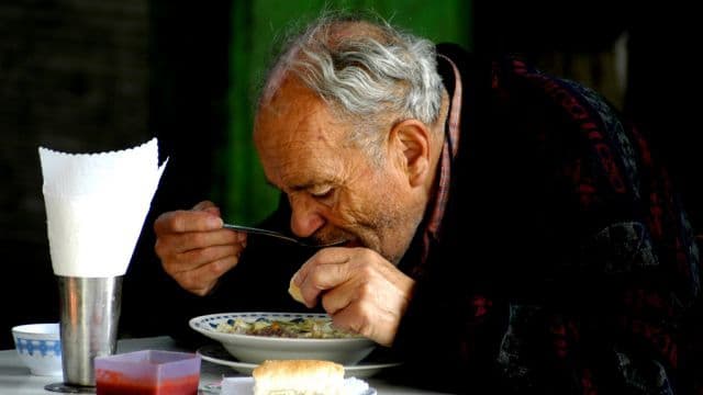 Для потребуючих у Львові діють соціальні їдальні