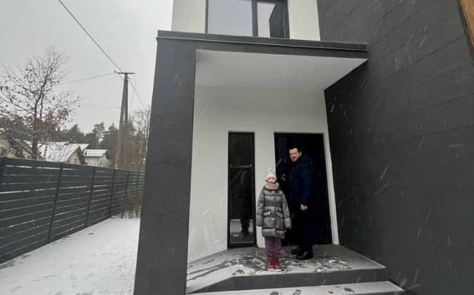 На Київщині перша сім’я в Україні придбала житло за сертифікат у «Дії»