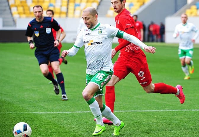 Худоб’як залишається у «Карпатах»