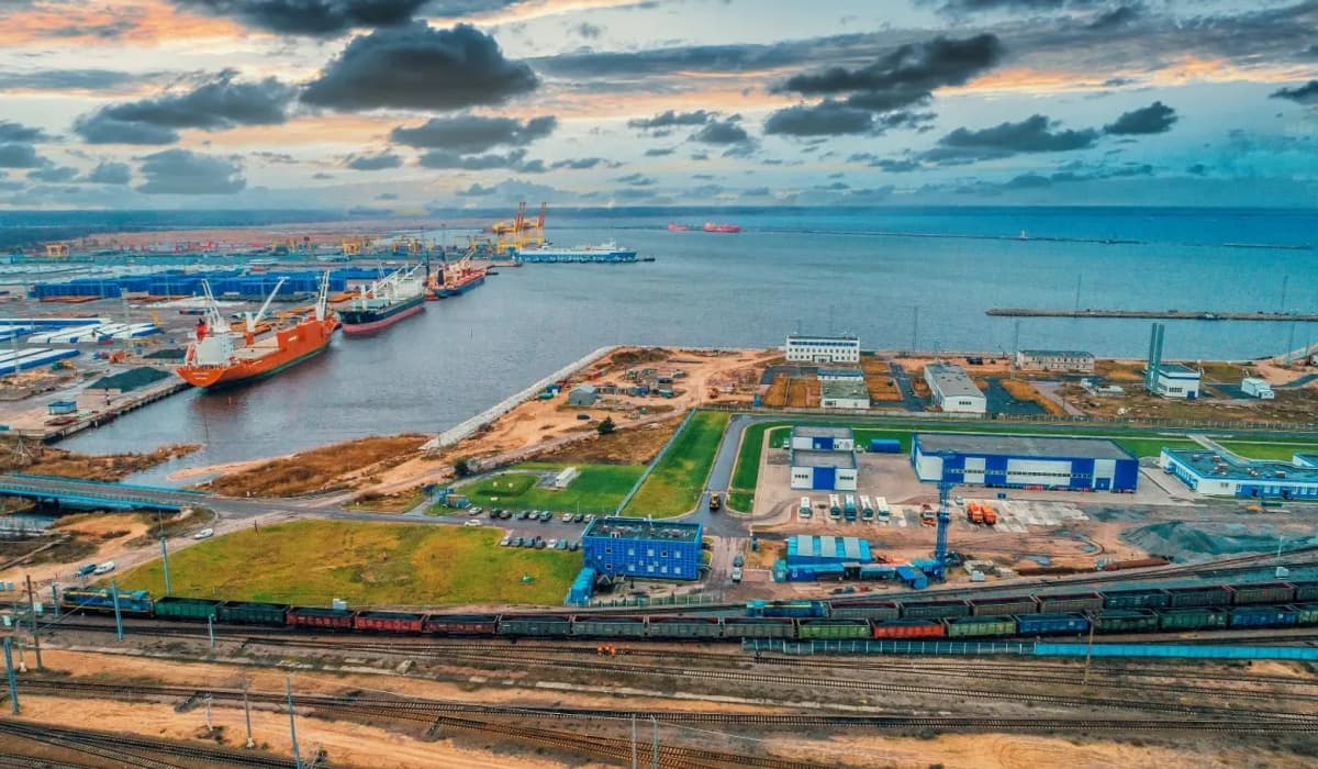 Дрони СБУ вдруге за тиждень вдарили по нафтотерміналу «Усть-Луга» в росії