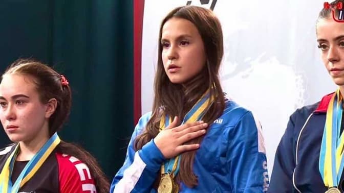 15-річна спортсменка з Львівщини стала чемпіонкою світу з пауерліфтингу. Оновлено