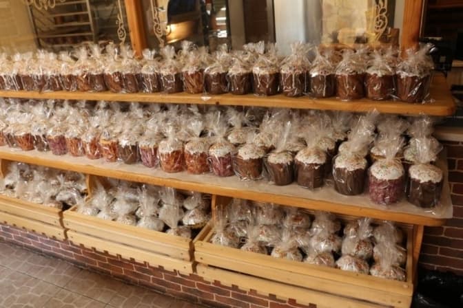 На Львівщині зафіксували всеукраїнський рекорд з приготування пасок. Фото