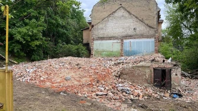 У Львові повністю знесли історичну віллу «Люсія»