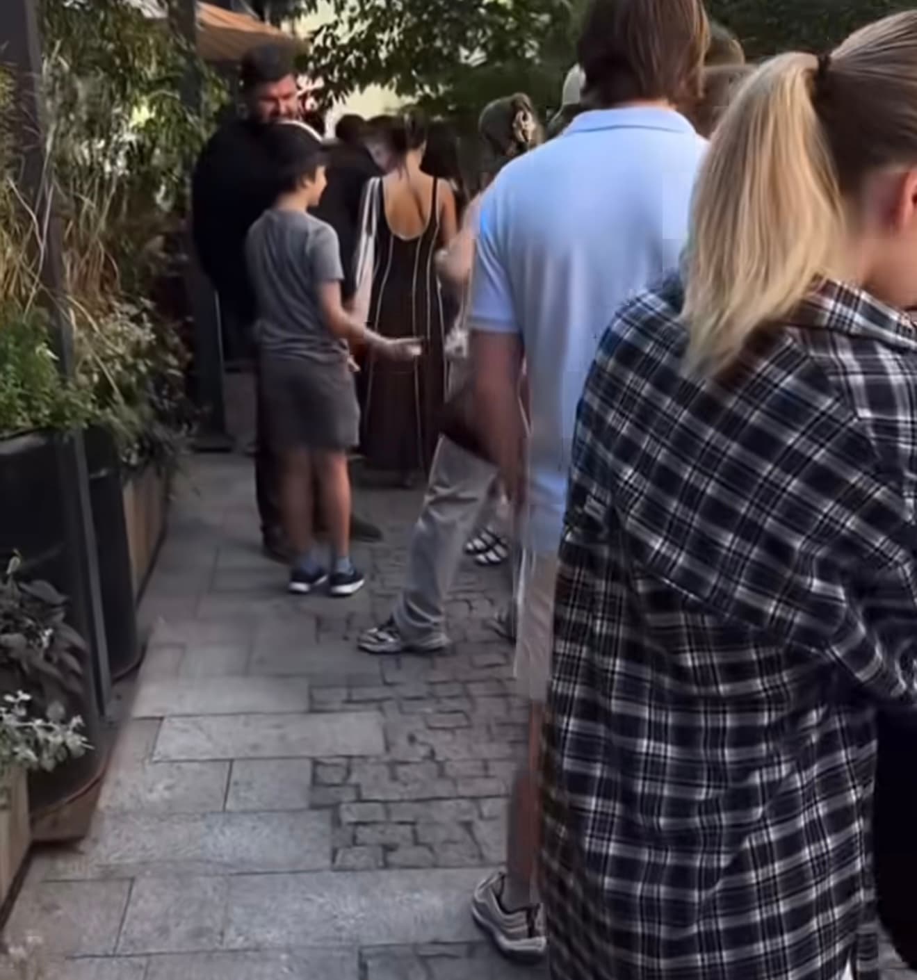 Черга в "Китайський привіт" у Львові / Скришот з відео