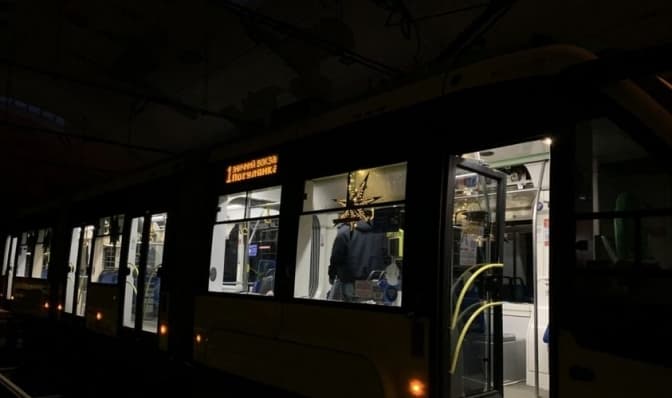 Від сьогодні Львовом курсуватиме Різдвяний трамвай з колядками