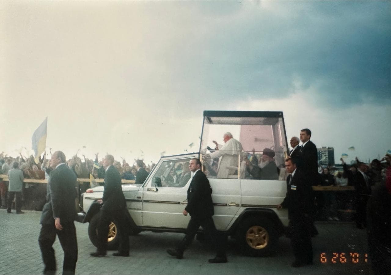 Папа Іван Павло ІІ у Львові / Архівне фото Тараса Яценка