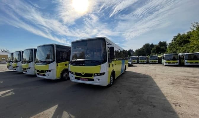 Львів отримав усі 10 нових автобусів для оновлення маршрутів