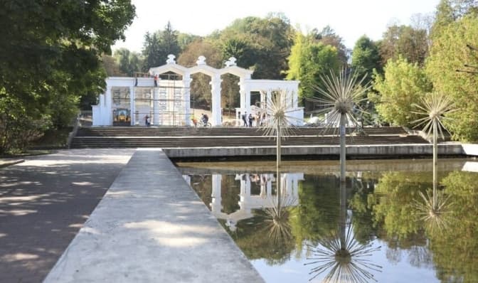 У парку культури у Львові облаштовують укриття. Які роботи планують провести у інших парках цьогоріч