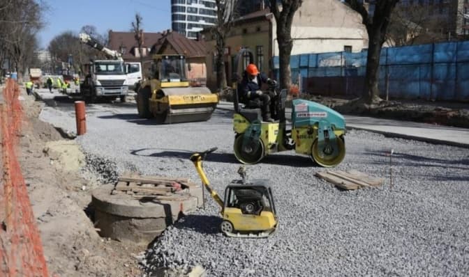 На яких вулицях Львова обмежений рух транспорту. Перелік